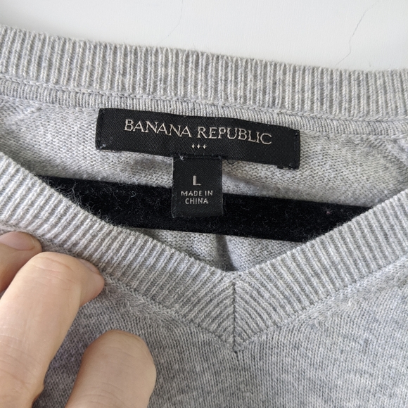 Banana Republic Other - Banana Republic gray sweater